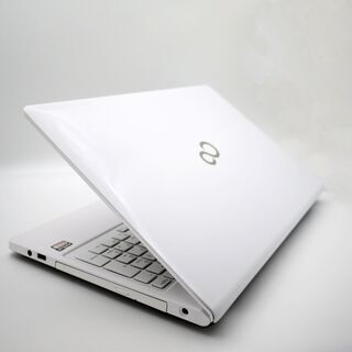 新品SSD搭載 2018年製 富士通 ノートパソコン