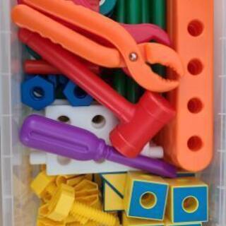 組立玩具 ジュニアエンジニア 79ピース 45種類 ケース付き 知育おもちゃ 知育玩具 男女兼用玩具 工作 ブロック ナナ 桜新町のおもちゃ ブロック の中古あげます 譲ります ジモティーで不用品の処分