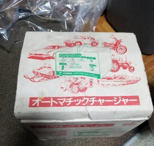 ユアサオートマチックバッテリーチャージャーーユアサM1210ATです