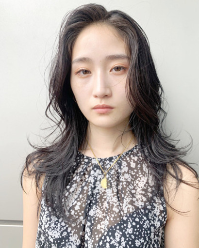 ケアパーマ ロング 髪質改善トリートメントモデル募集中 三善絢音 原宿のヘアサロンの無料広告 無料掲載の掲示板 ジモティー