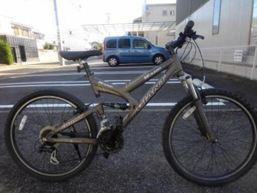 中古自転車１２４９　2005or2006年モデル　ジャイアント　WARP　２６インチ　３×８段ギヤ　Wサスペンション　アルミフレーム　身長１７０㎝ぐらいから　ライトは付属していません
