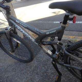 中古自転車１２４９　2005or2006年モデル　ジャイアント　WARP　２６インチ　３×８段ギヤ　Wサスペンション　アルミフレーム　身長１７０㎝ぐらいから　ライトは付属していません 中古自転車1249 2005or2006年モデル ジャイアント WARP 26インチ