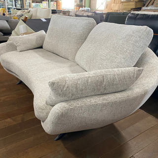 新作ソファー　13万2千円ヲ39800円で販売します😆