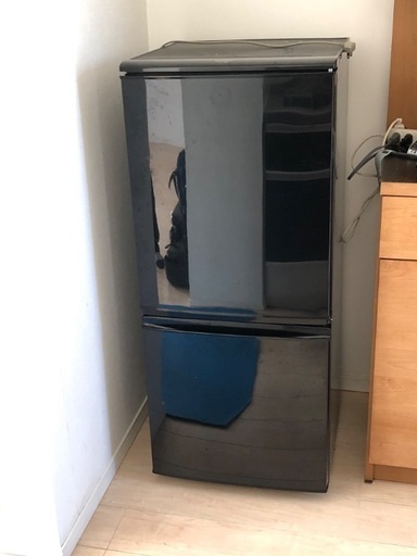 シャープ　2ドア137L 冷凍冷蔵庫　2012年製