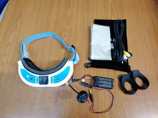 12/9で受付終了します]ドローン FPVゴーグル fatshark dominator