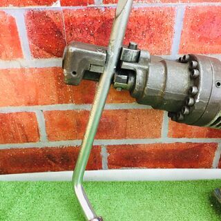 マキタ 型番不明 鉄筋カッター【リライズ野田愛宕店】【店頭取引限定】【ジャンク】【ITQ0T5OZ0EKG】 マキタ 型番不明 鉄筋カッター【リライズ野田愛宕店】【店頭取引限定