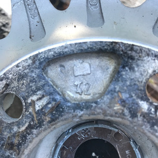 値下げしました❗️早めの準備を！スタッドレスタイヤ4本セット　205/65R16 