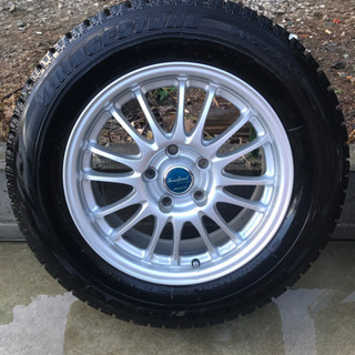 値下げしました❗️早めの準備を！スタッドレスタイヤ4本セット　205/65R16 