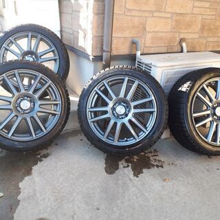 トヨタ８６、BRZ　スタッドレスタイヤ＆ホイール　４本　215／４５R17　　ワンシーズン使用　走行少　超美品