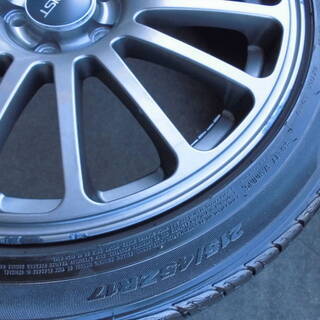 ＥＧＯＩＳＴ　１７インチ　プリウス、ウィッシュ、レガシィ、８６