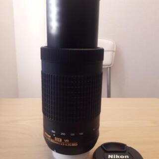カメラ レンズ (NIKKOR 70-300mm)