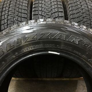 BS BLIZZAK DM-V1 215/70R16 16インチ スタッドレス 4本 バリ溝 アウトランダー デリカD:5 RAV4 クルーガー等　(VTB323) クレジットカード QR決済可能