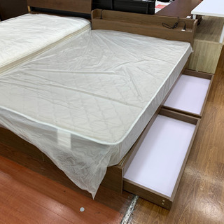 クイーンサイズベッド ダークブラウン 【トレファク所沢店】