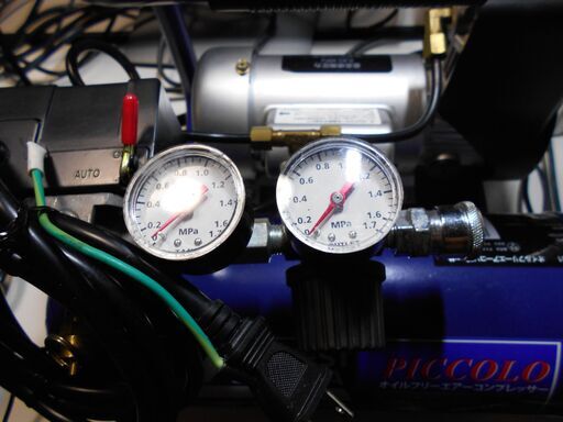 エアーコンプレッサー IWATA FX1001 中古 動作確認済み