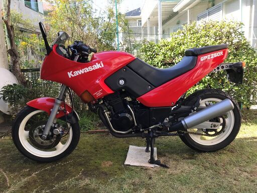 カワサキ GPZ250R 実動車