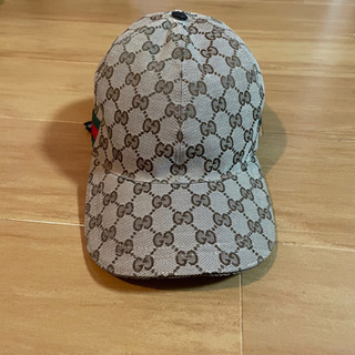 GUCCI ベースボールキャップ ベージュ