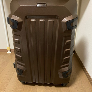 大容量　スーツケース