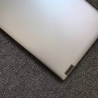 レノボノートパソコン ! うまくいってます。本当にスムーズ。スリム