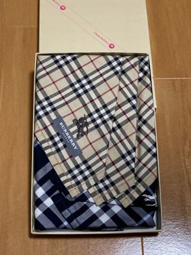 バーバリーハンカチ2枚セット かず 岩沼の服 ファッションの中古 古着あげます 譲ります ジモティーで不用品の処分