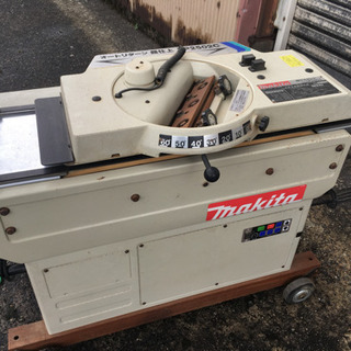 マキタ　超仕上げカンナ　LP2502C