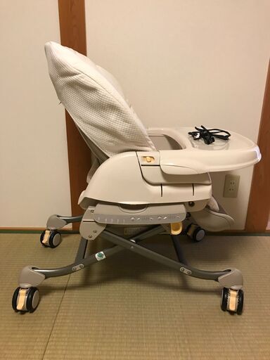Combi ハイローチェア　ロワイヤルオートスウィング