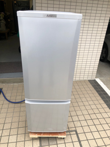 三菱ノンフロン冷凍冷蔵庫 MR-P17D-S形 2018年製