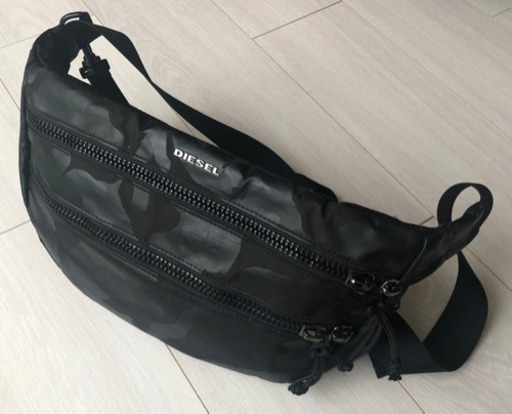 ★美品★DIESEL 迷彩柄 バッグ