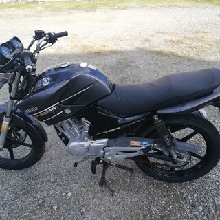 ヤマハYBR125　エンジン一発始動で調子良くすぐ乗れます。キャブレターです。