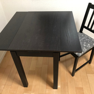 【ネット決済】IKEAのダイニングテーブル＆チェア一脚