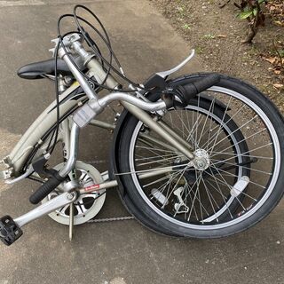 軽量折りたたみ自転車 アサヒサイクル Glamorous 20インチ シルバー