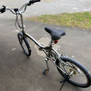 軽量折りたたみ自転車 アサヒサイクル Glamorous 20インチ シルバー