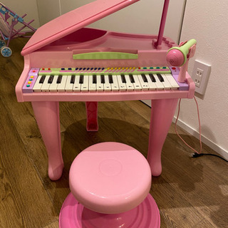 子供用おもちゃピアノ