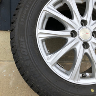 ブリヂストン スタッドレスタイヤ4本セット アルミホイール付き