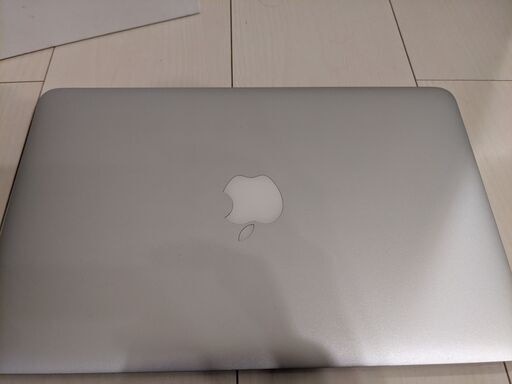 Mac Apple Macbook air 11inch mid 2012