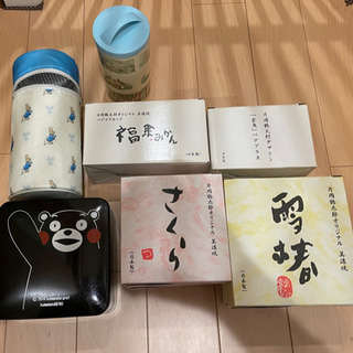 片岡鶴太郎の食器、くまモンの重箱、ピーターラビットの弁当箱と保温袋