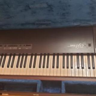 YAMAHA　キーボード　PF12