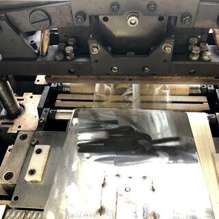 逆ピロー包装機(ボックスモーション) 川島製作所 KBF-7511F(中古機械) | 食品包装機  食品中古機械