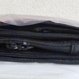 Amazon.co.jp: JAL限定 TUMI Just in case トゥミ ジャスト イン ケース トートバッグ 黒 36×59 ポリエステル  ナイロン 日本航空 VOYAGEUR BLACKRED : おもちゃ