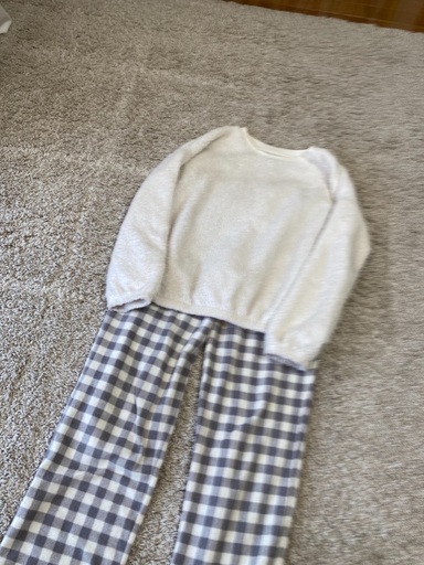 Uniqlo あったかいパジャマ140センチ Lumiere 横浜のキッズ用品 子供服 の中古あげます 譲ります ジモティーで不用品の処分