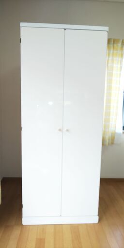 クローゼット(白)衣装収納② (そらくう) 山形の収納家具《タンス