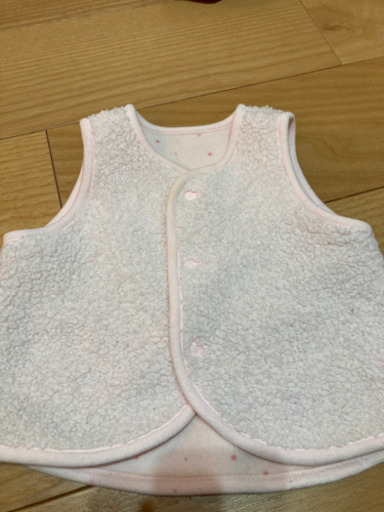 ユニクロリバーシブルベスト60 ならちゃん 伊勢原の子供用品の中古あげます 譲ります ジモティーで不用品の処分