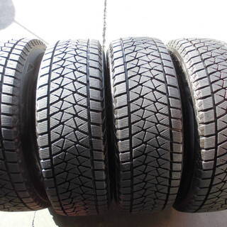 215/70Ｒ16　4本組　ブリヂストンブリザックＤＭＶ２　スタッドレスタイヤ