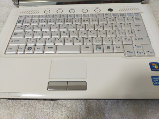 SSDでサクサク起動♪ Core i3搭載 LIFEBOOK PC 初期化済 | inmarco.ae