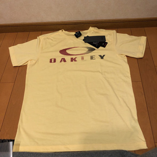 9105 展示品 OAKLEY Tシャツ Mサイズ 