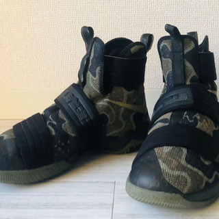 LEBRON Solider 10バッシュ。ソルジャー10