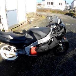 ヤマハFZR1000    2GH