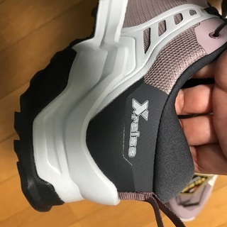 24センチ サロモン ゴアテックス トラッキングシューズ