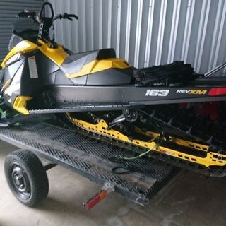 スノーモービルskidoo XＭ800 売ります