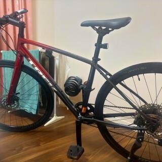 最新型 TREK FX4 Disc2021モデル