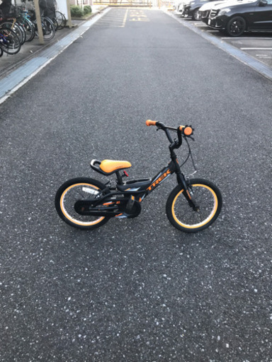 16インチ　TREK トレック　子供用自転車　キッズ